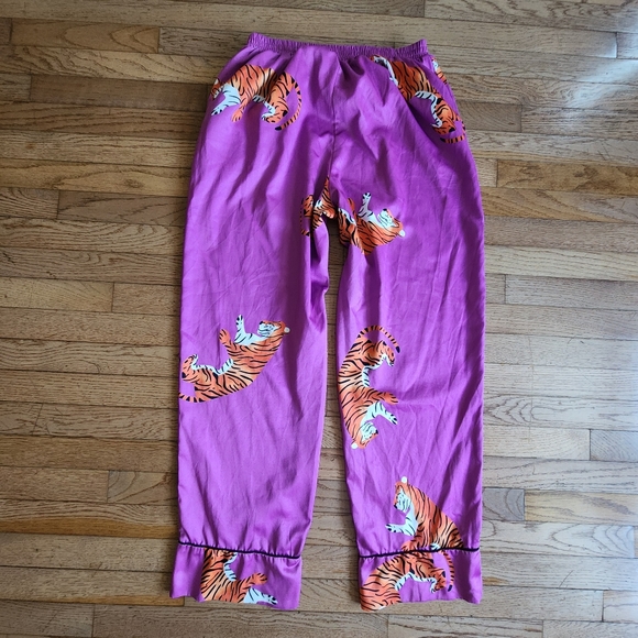 Womens NASTY GAL Tiger Pajamas Size 10 - Picture 5 of 10